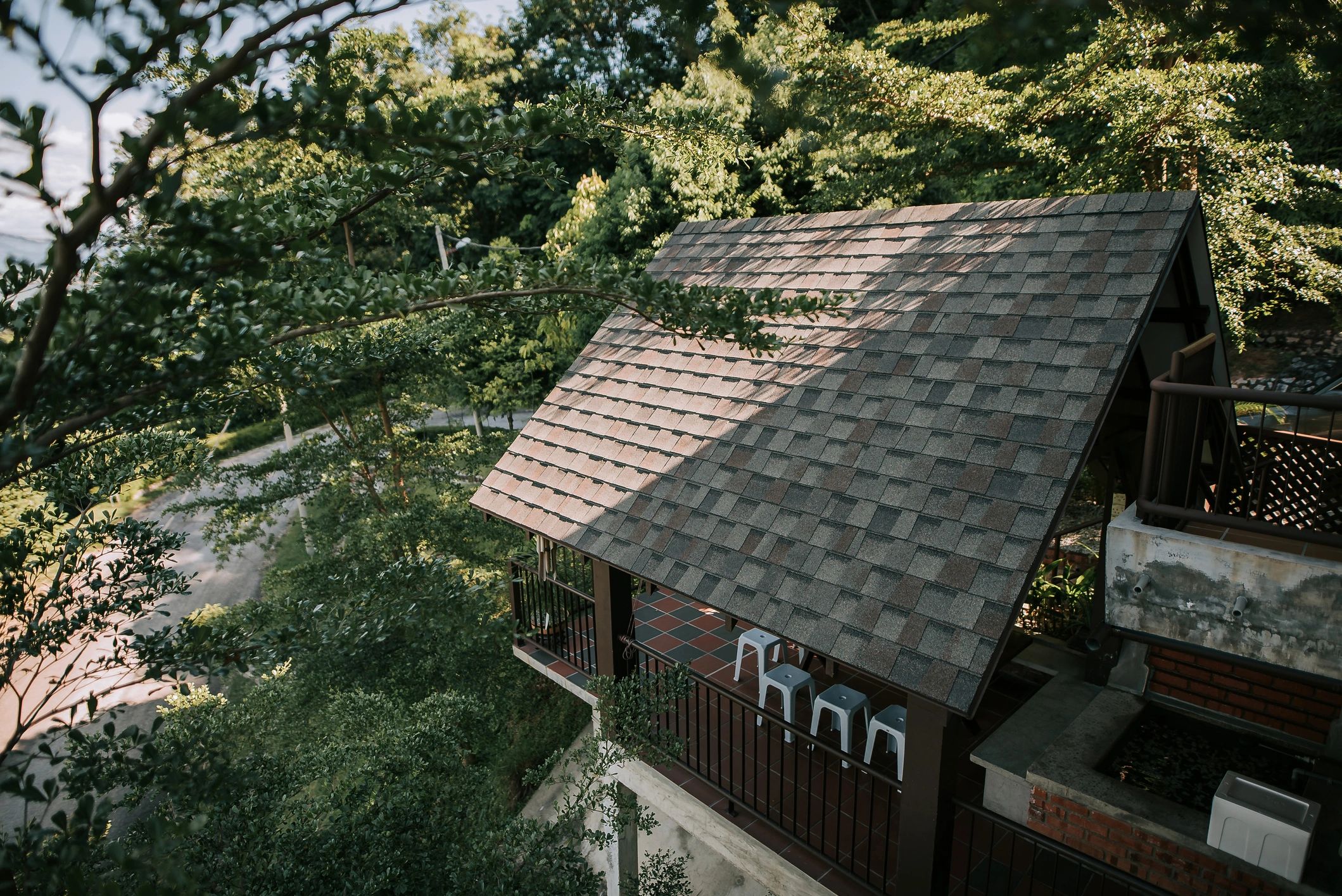 Residential property representing a satisfied roofing customer